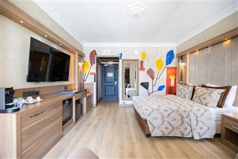 Laur Hotels Experience & Elegance 5*