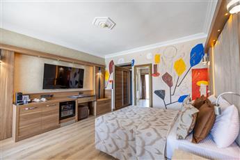 Laur Hotels Experience & Elegance 5*