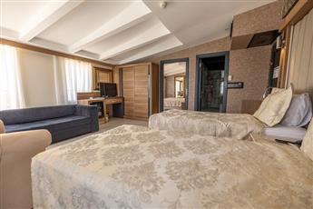 Laur Hotels Experience & Elegance 5*