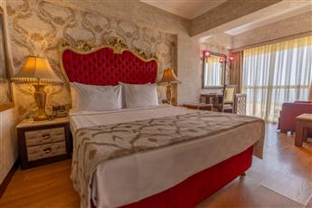 Laur Hotels Experience & Elegance