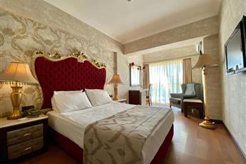 Laur Hotels Experience & Elegance