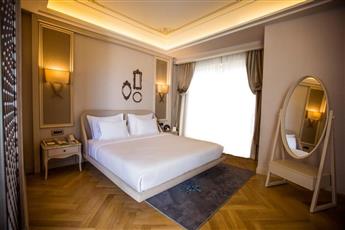 Lazzoni Hotel 5*