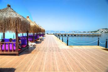 Le Bleu Hotel & Resort 5* Le Bleu Hotel & Resort 5*