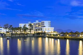 Le Bleu Hotel & Resort 5* Le Bleu Hotel & Resort 5*