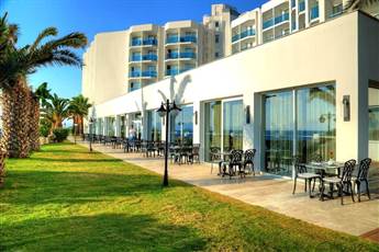 Le Bleu Hotel & Resort 5* Le Bleu Hotel & Resort 5*