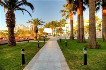 Le Bleu Hotel & Resort 5* Le Bleu Hotel & Resort 5*