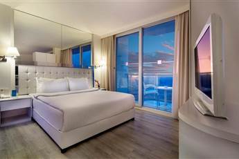 Le Bleu Hotel & Resort 5* Le Bleu Hotel & Resort 5*