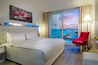 Le Bleu Hotel & Resort 5* Le Bleu Hotel & Resort 5*