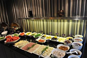 Le Petit Palace Hotel 5*