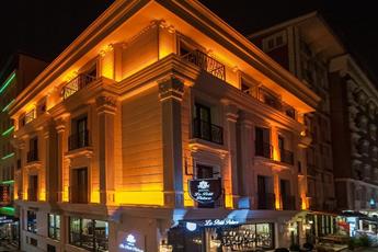 Le Petit Palace Hotel
