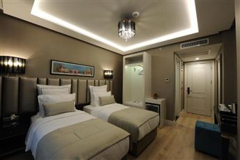 Le Petit Palace Hotel