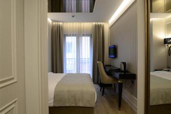 Le Petit Palace Hotel