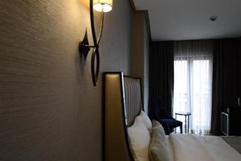 Le Petit Palace Hotel