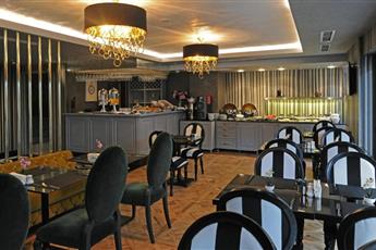Le Petit Palace Hotel