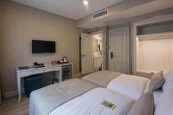 Le Petit Palace Hotel