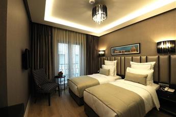 Le Petit Palace Hotel