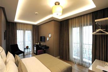 Le Petit Palace Hotel