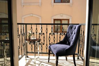 Le Petit Palace Hotel