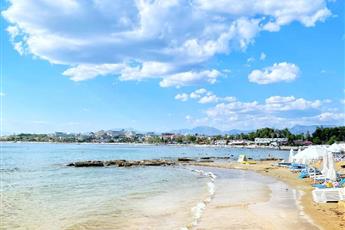Leda Beach Hotel