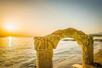 Leda Beach Hotel