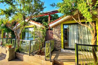 Leda Beach Hotel