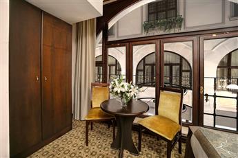 Legacy Ottoman Hotel 5*