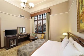 Legacy Ottoman Hotel 5*