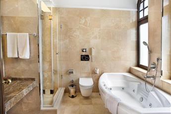Legacy Ottoman Hotel 5*
