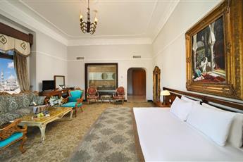 Legacy Ottoman Hotel 5*