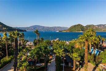 L'Etoile Beach Hotel 4*