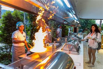 L'Etoile Beach Hotel 4*