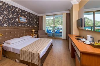 L'Etoile Beach Hotel 4*