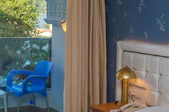 L'Etoile Beach Hotel 4*