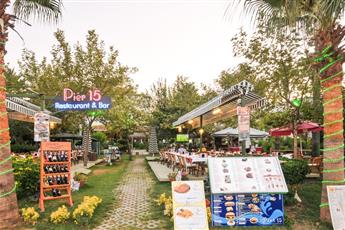 L'Etoile Beach Hotel