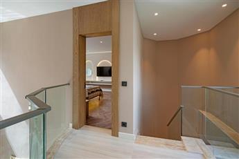 Liberty Signa