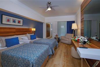 Limak Atlantis Deluxe Hotel & Resort