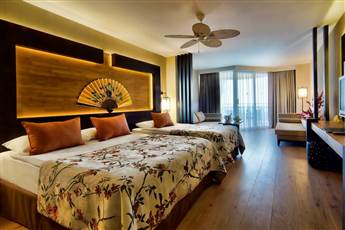 Limak Lara De Luxe Hotel & Resorts 5*