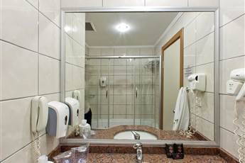 Lims Bona Dea Beach Hotel 4*