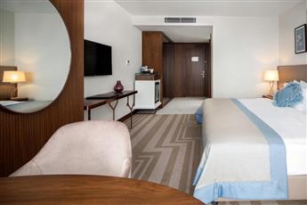 Lionel Hotel
