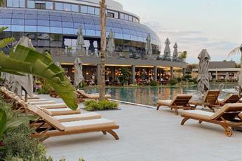 Liu Resorts