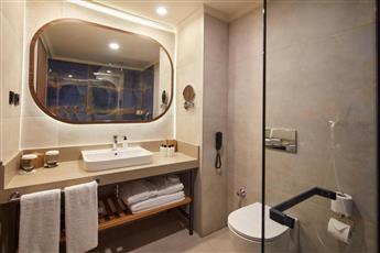Liu Resorts