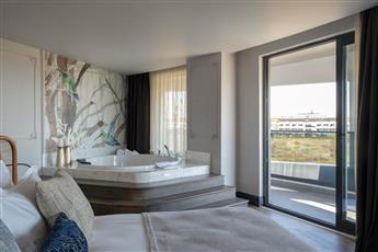 Liu Resorts