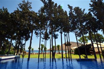 Liv Hotel by Bellazure 4*