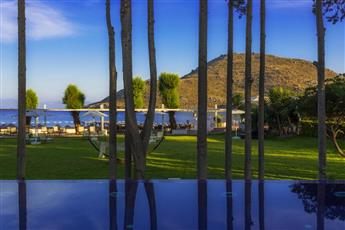 Liv Hotel by Bellazure 4*