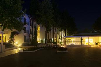 Liv Hotel by Bellazure 4*