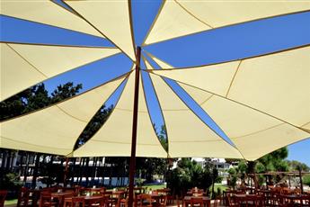 Liv Hotel by Bellazure 4*