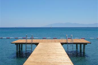 Liv Hotel by Bellazure 4*