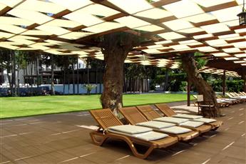 Liv Hotel by Bellazure 4*