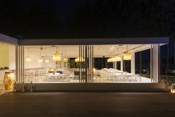 Liv Hotel by Bellazure 4*