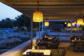 Liv Hotel by Bellazure 4*